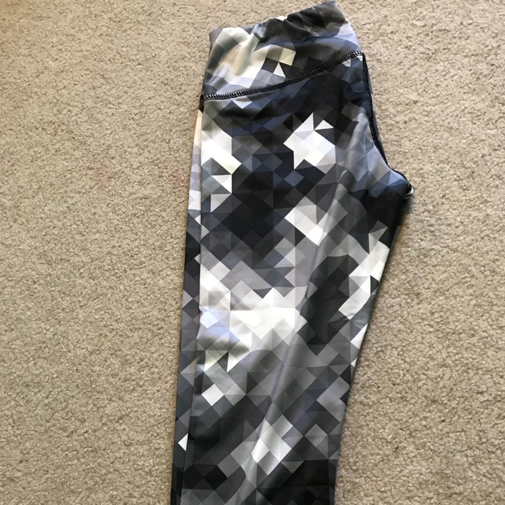 Stretchy yoga pants - Picture 1 of 1