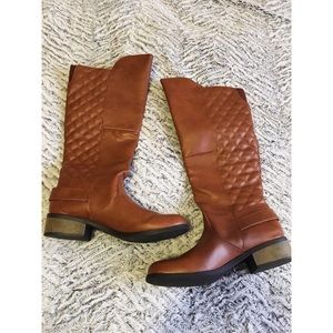Cognac Boots