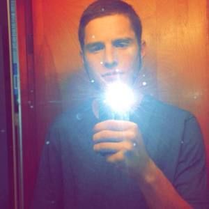 Meet your Posher, Derrick