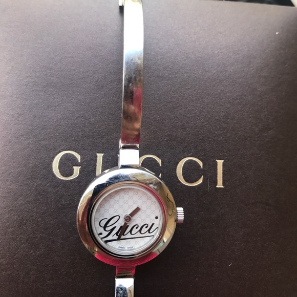 Authentic Gucci Silver Watch - Picture 8 of 8