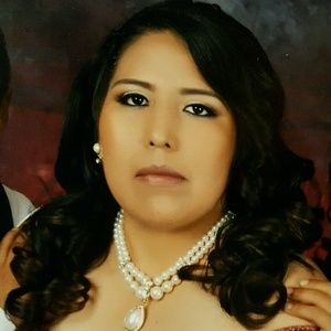 Meet your Posher, Leonila