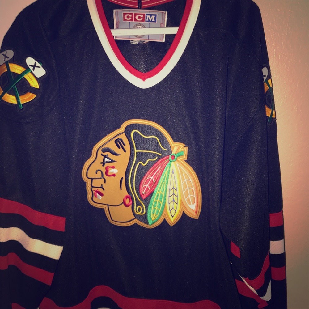 Blackhawks stitched jersey