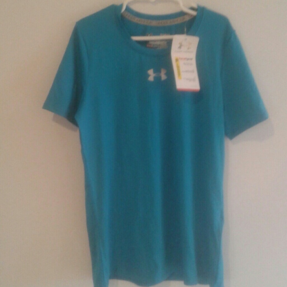 Under Armour short sleeve shirt
