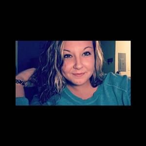 Meet your Posher, Leona