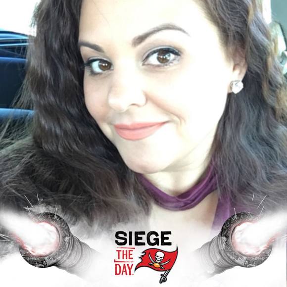 Meet your Posher, Alyssa - Picture 1 of 1