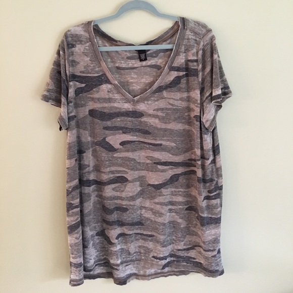 torrid Tops - Torrid size 2 camouflage  t-shirt