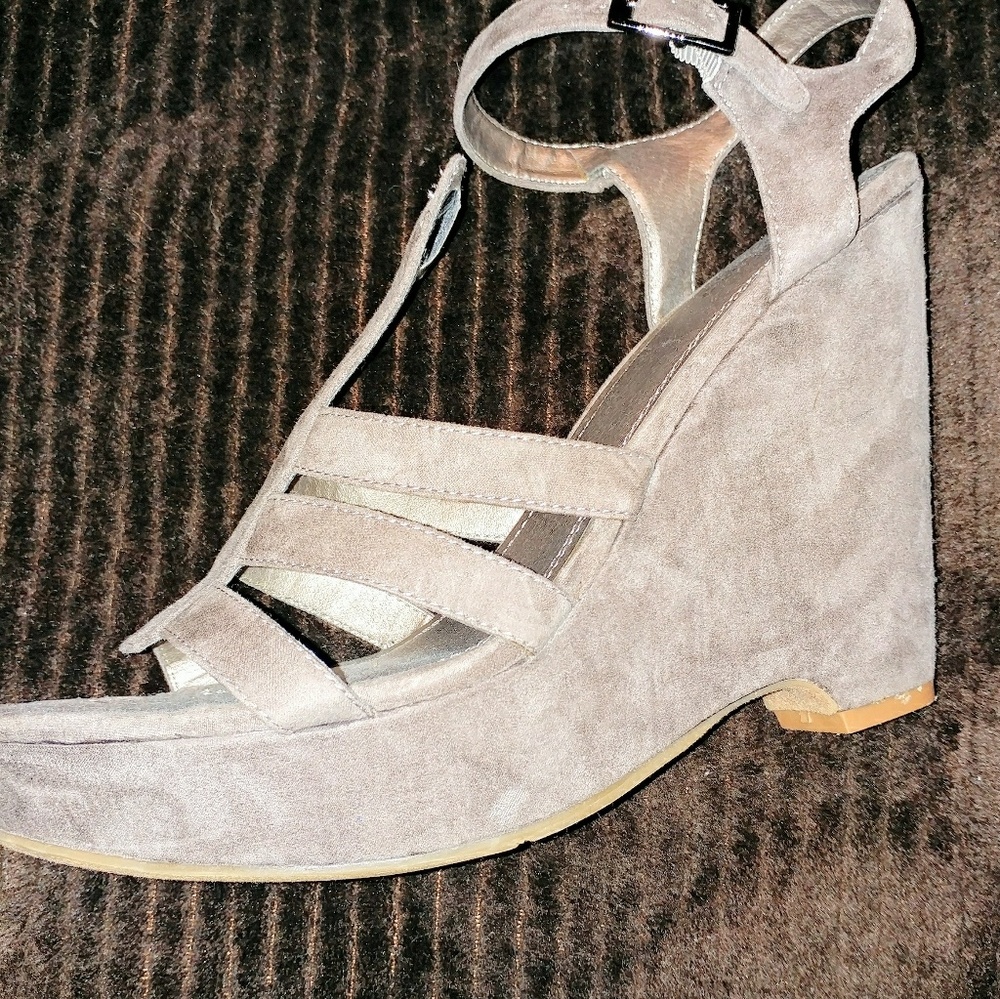 Super Cute Suede Wedges