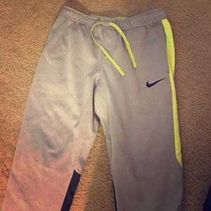 Nike Therma-Fit Joggers