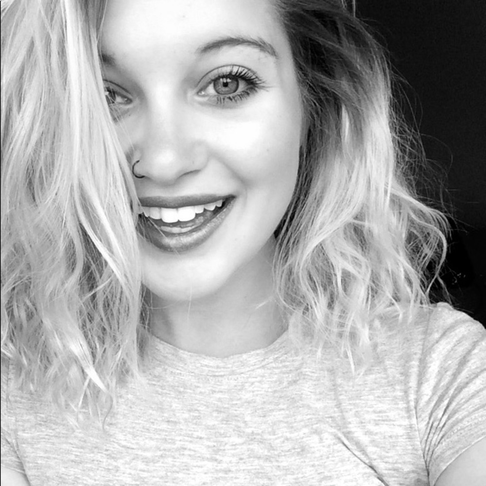 Meet your Posher, Amy