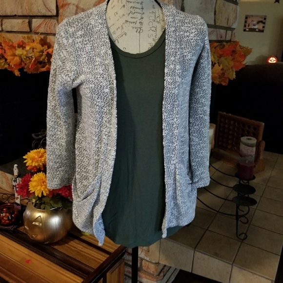 Zara Tops - Zara cardigan w/ J.Crew sleeveless shirt