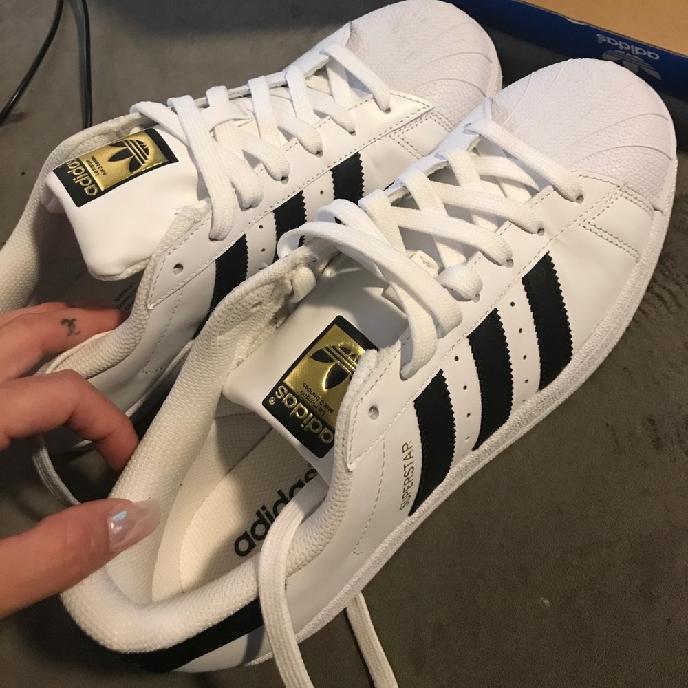 Worn once adidas shell toes MENS