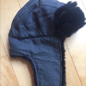 North face bomber hat, never worn