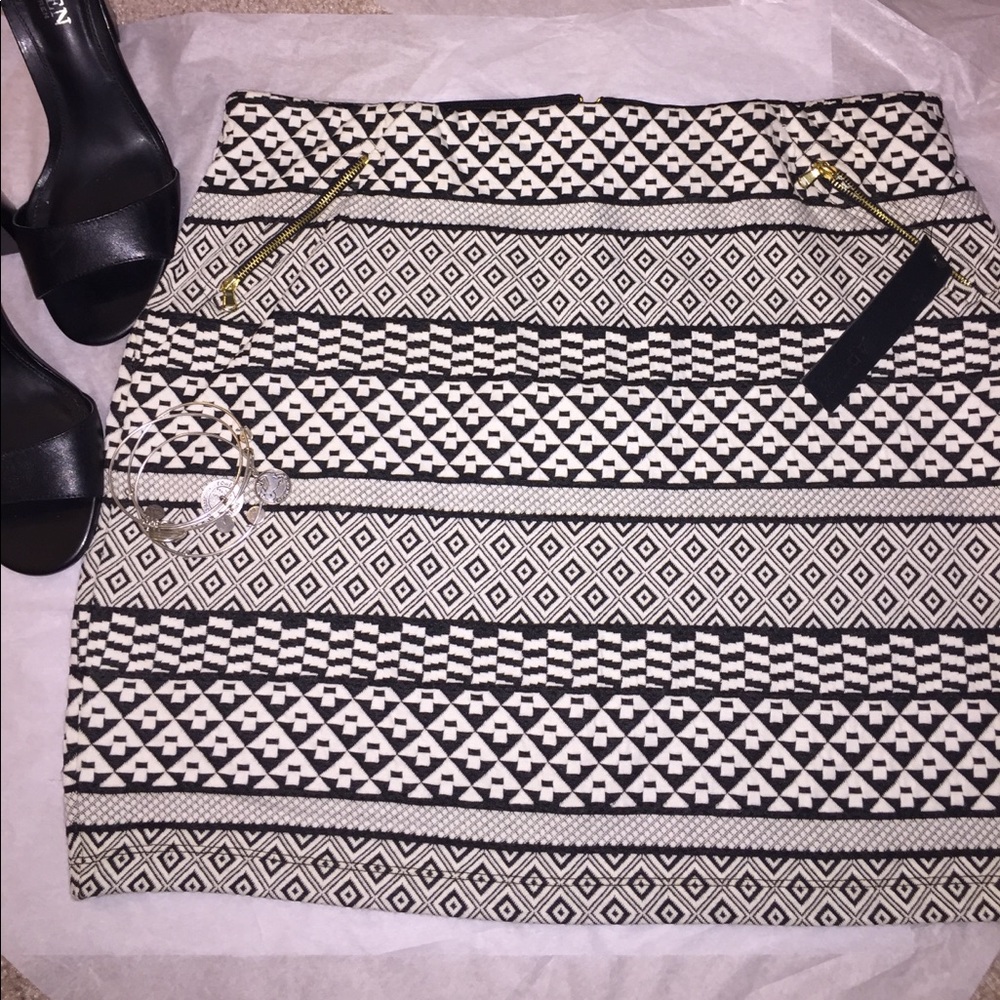 Black & White Mini Skirt