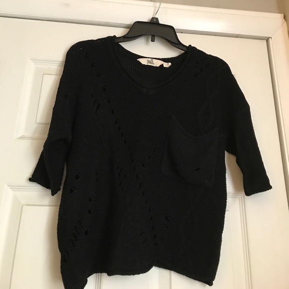 Black crop top sweater - Picture 1 of 3
