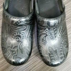 Dansko Tooled Black clogs