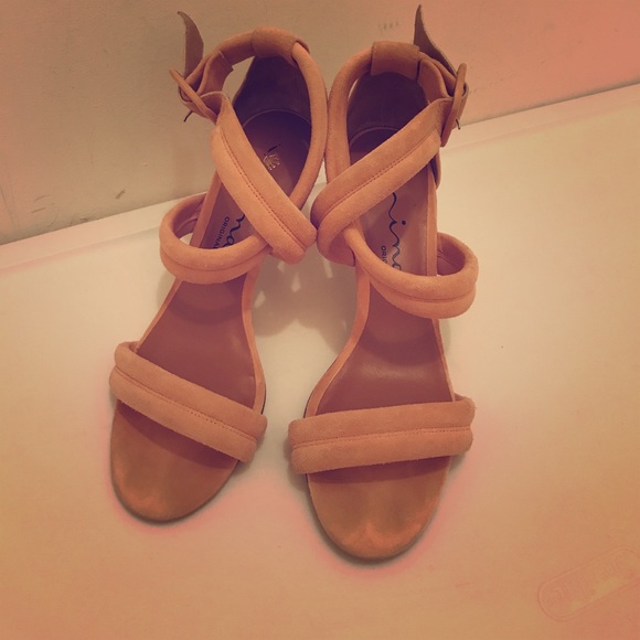 Pink suede hills - Picture 2 of 8