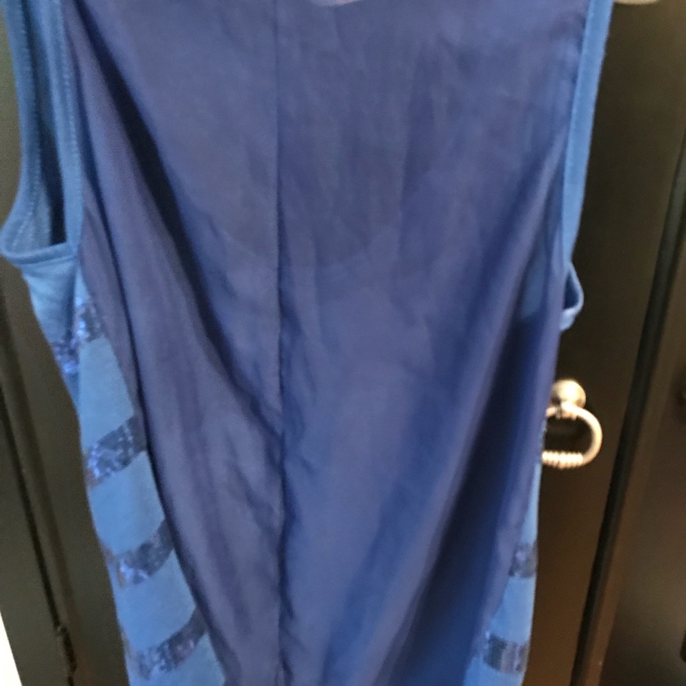 Blue sequin top - Picture 2 of 2