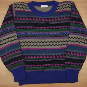 Palls Pyra Medium Purple Green Geometric Sweater