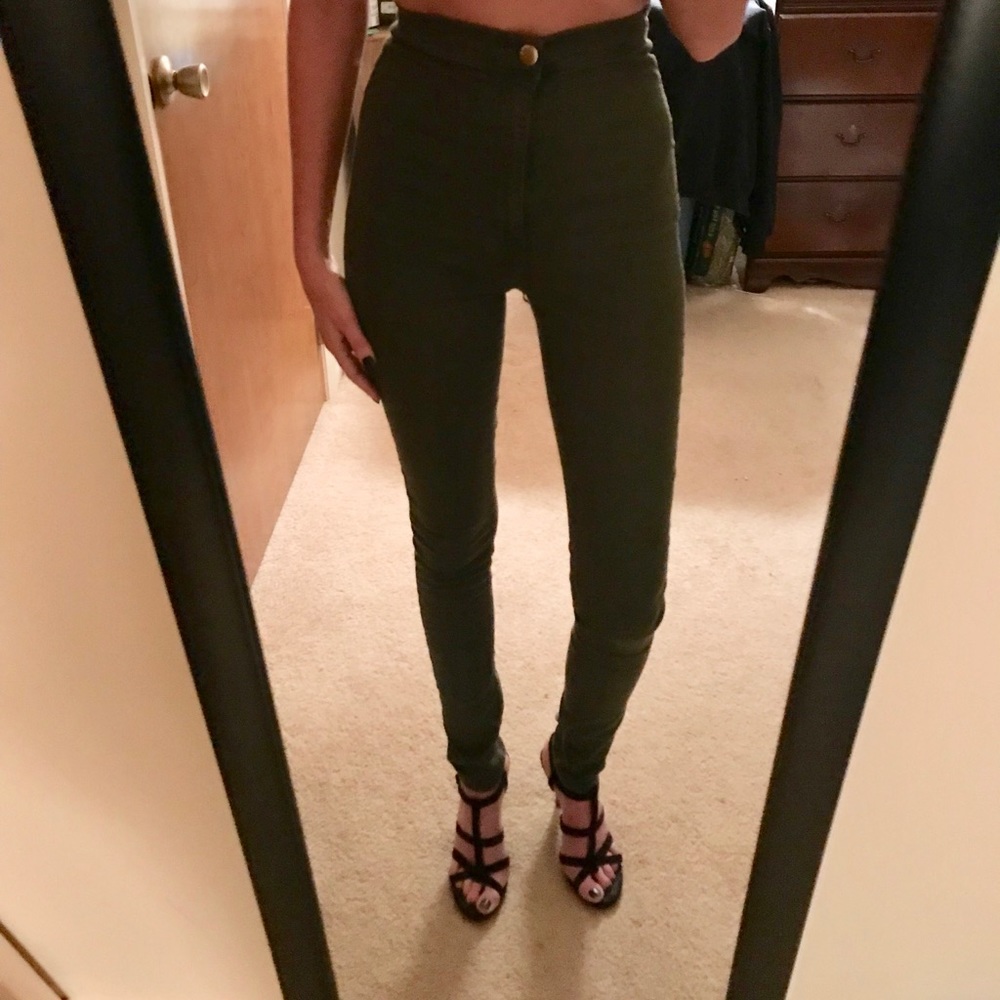 Super highwasted Stretchy skinny jeans size 7