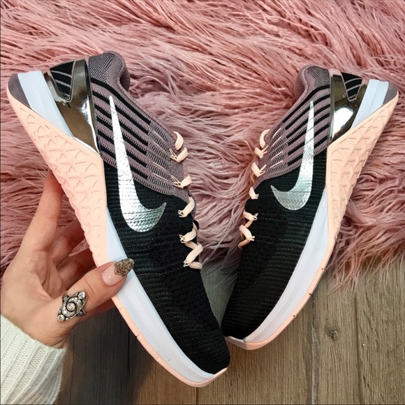 NWT Nike Metcon dsx Flyknit bionic black/pink - Picture 2 of 8