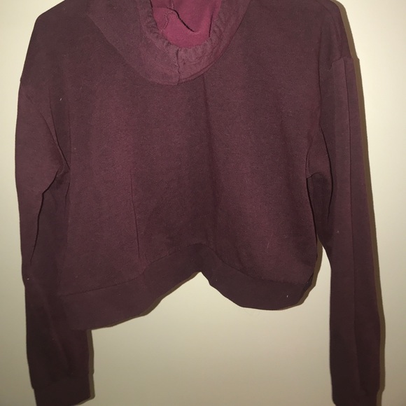 H&M Cropped hoodie - Picture 2 of 3