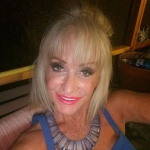 Meet your Posher, Annette