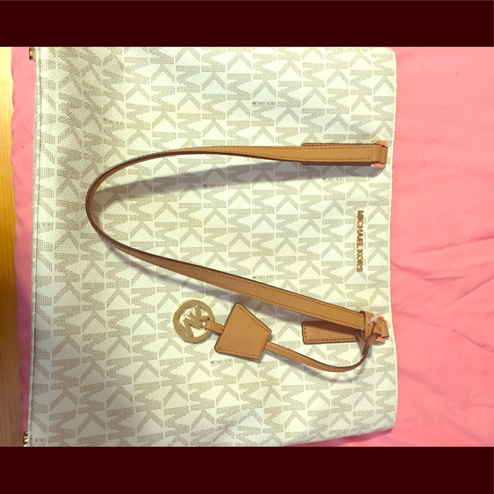 Mk purse