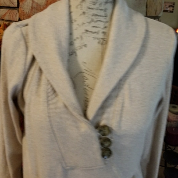 Sold - Picture 2 of 6