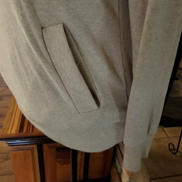 Sold - Picture 3 of 6