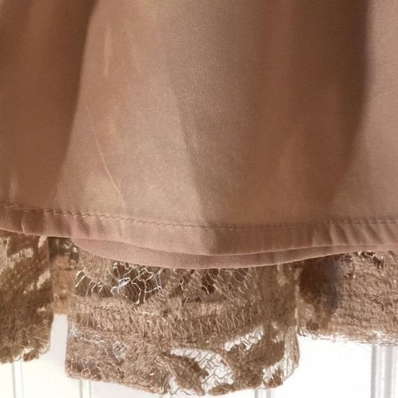 Lacy skirt - Picture 5 of 5