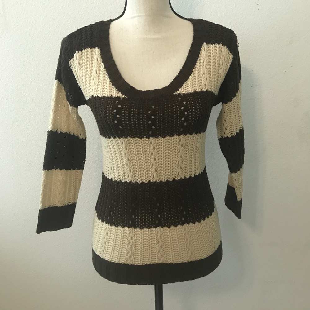 L.e.i knitted sweater brown and tan