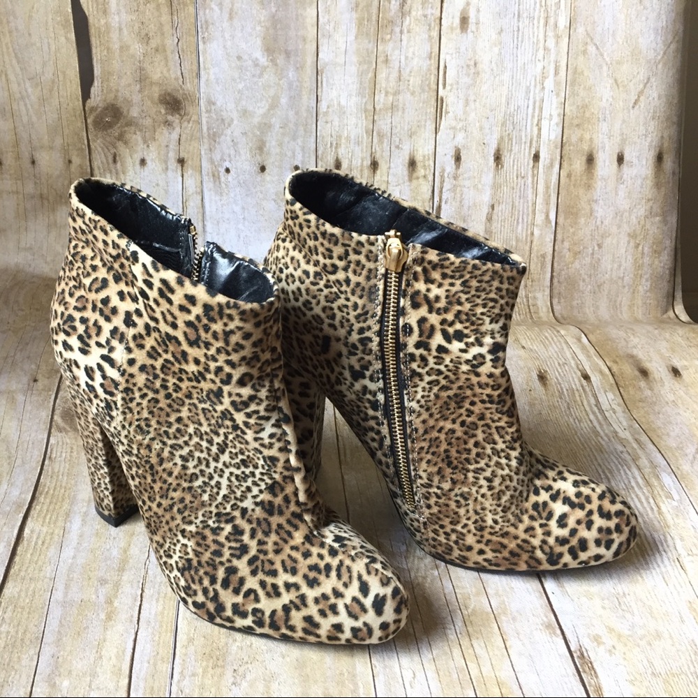 Express leopard block heeled shoes