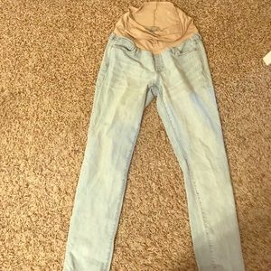 Gap full panel maternity jeans