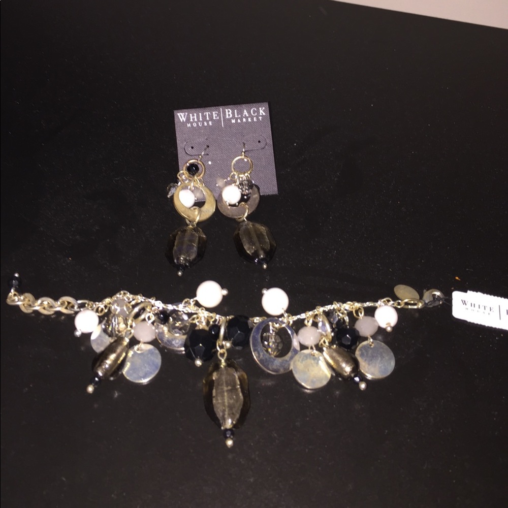 Earrings and bracelet set
