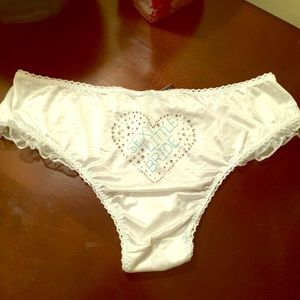 💕NEW LISTING Victoria’s Secret sexy little things