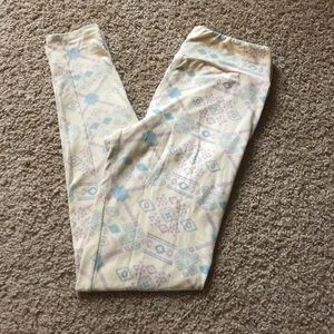 Lularoe leggings tribal print