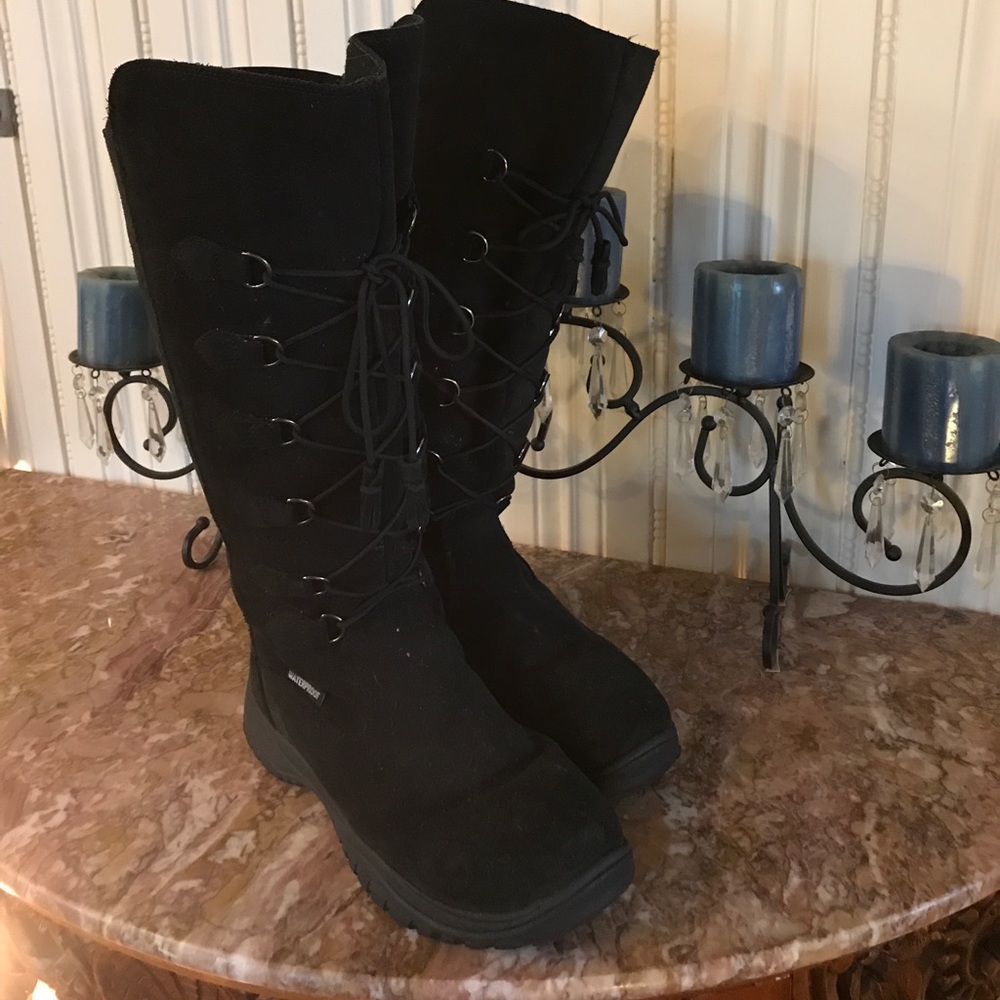 BAFFIN SIZE 11 Tall warm boots black suede