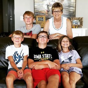 Meet your Posher, Randall