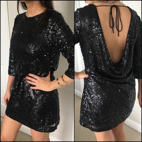 H&M Dresses & Skirts - 💕 Perfect Holiday Sequin Party Dress 💕