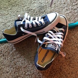 Navy blue Converse