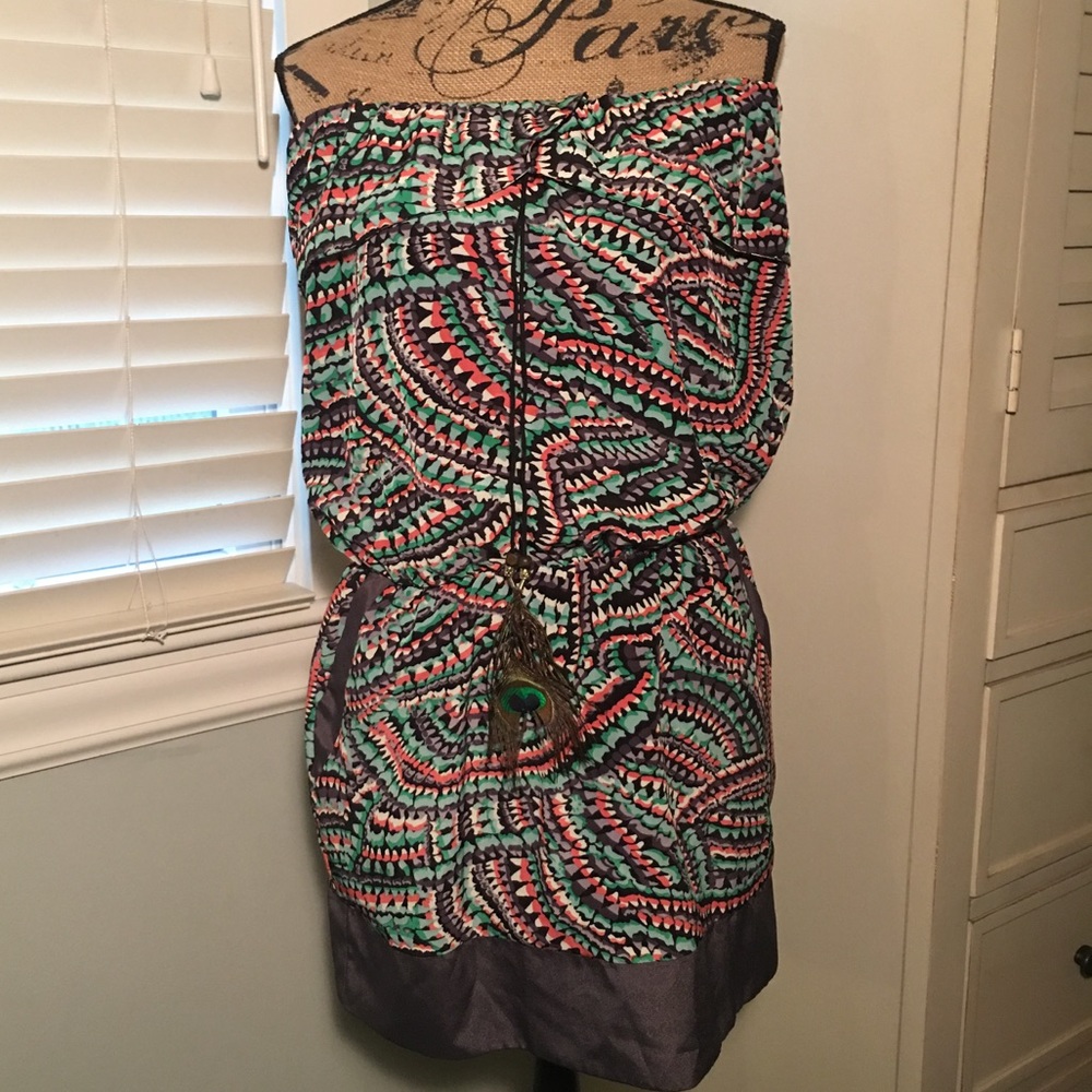 Arden B strapless dress with pockets