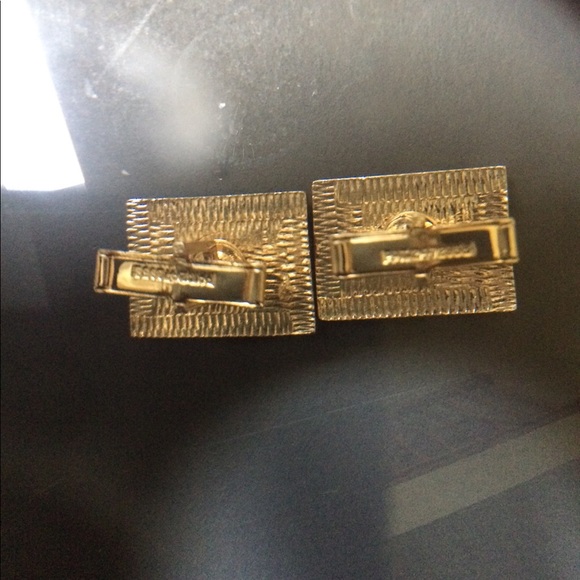 Vintage PAT black and gold tone tone cufflinks - Picture 3 of 3