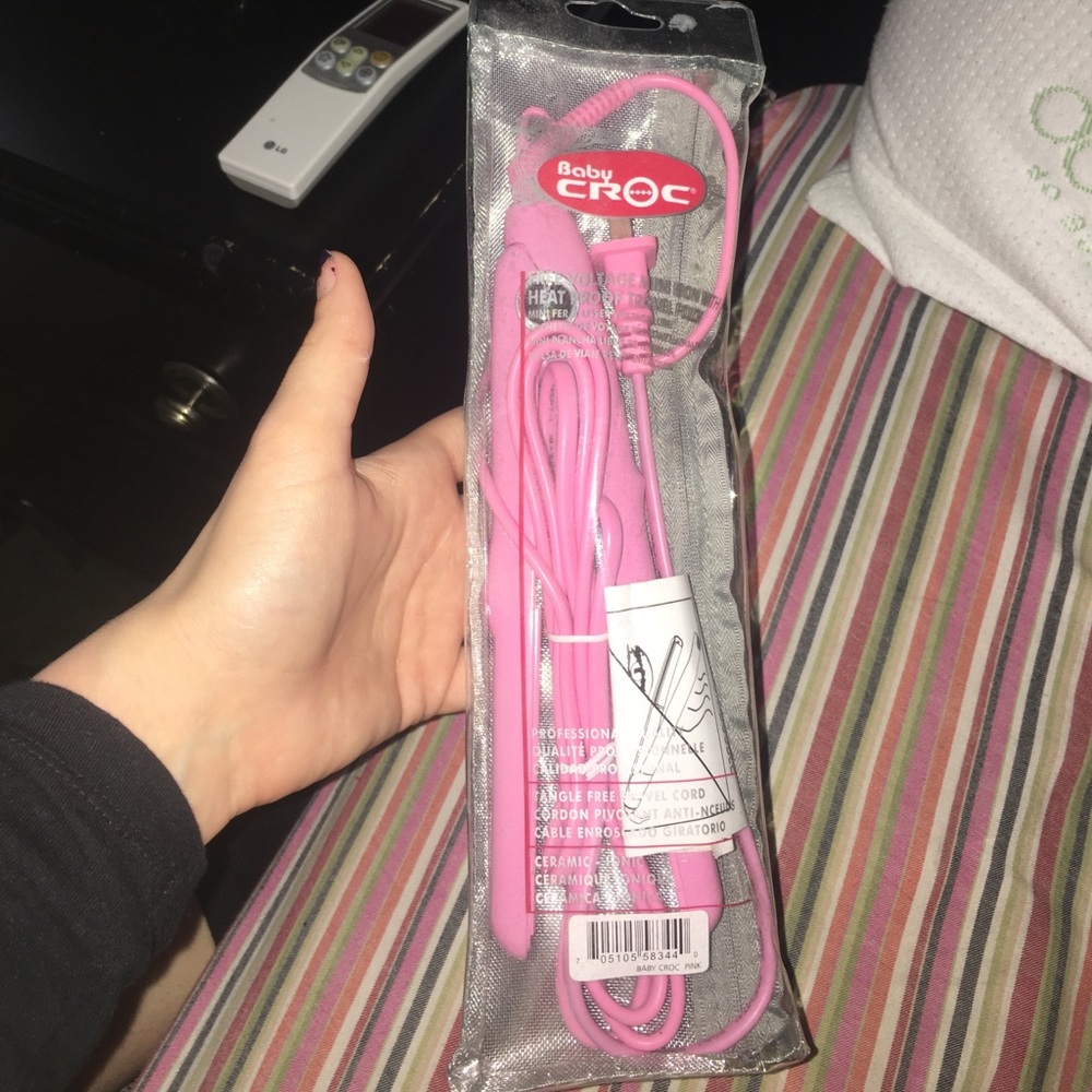 A mini straightener