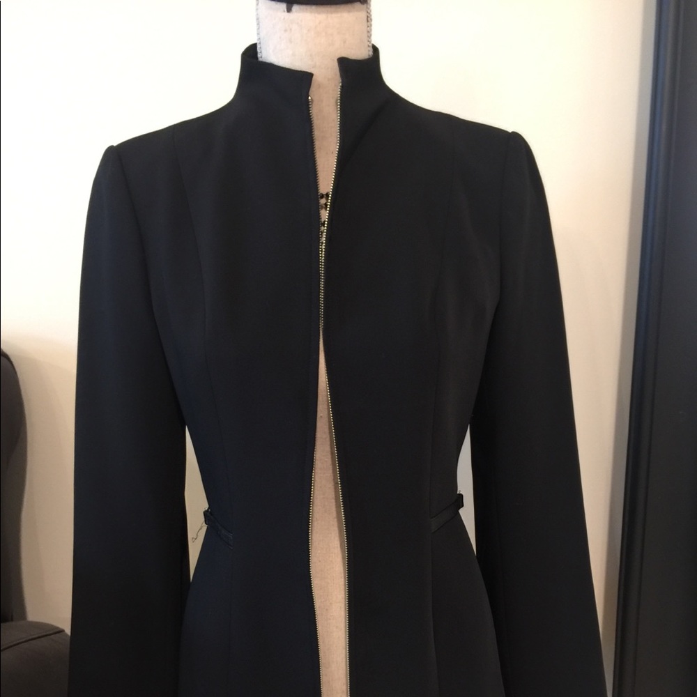 Blazer - Picture 2 of 6