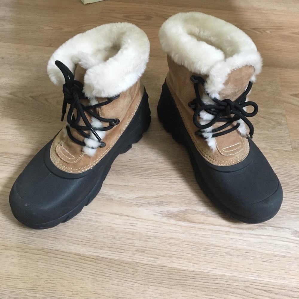 Sorel waterproof boots. 6.5. Super warm Thinsulate
