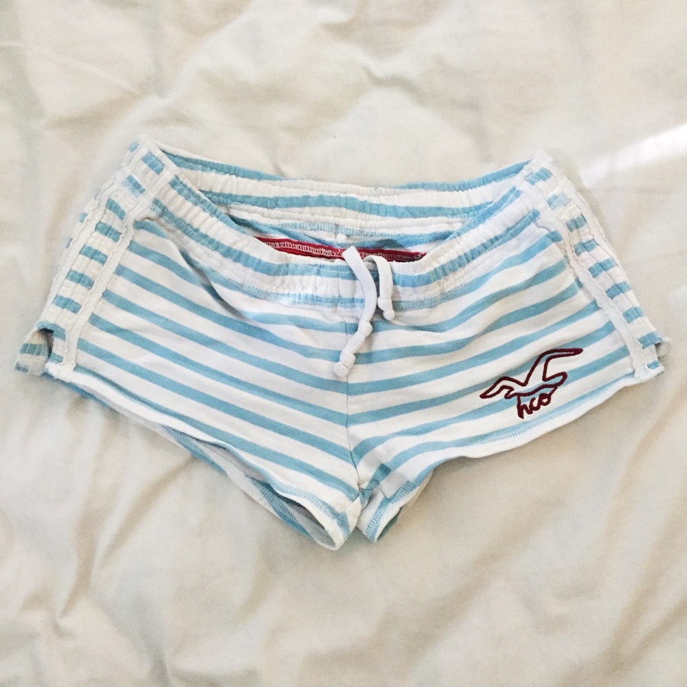 HOLLISTER soft shorts