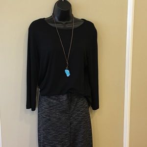 Black 3/4 Top- Comfy brand
