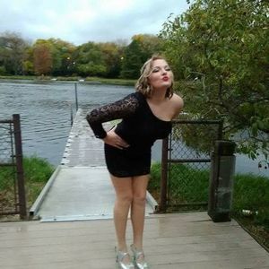 Meet your Posher, Alison