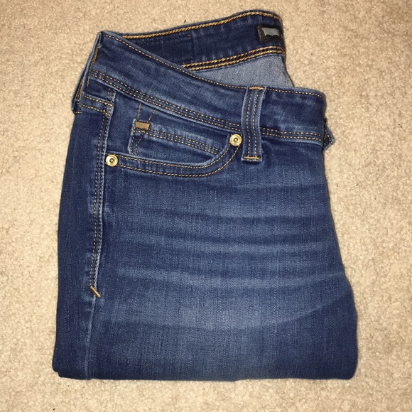 Levi’s Skinny Jeans - Picture 2 of 6