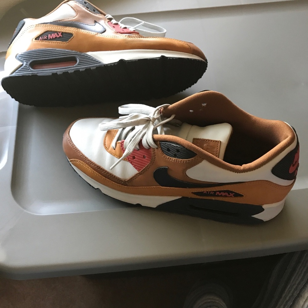 NIKE Air Max
